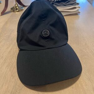 Lululemon Athletica black hat